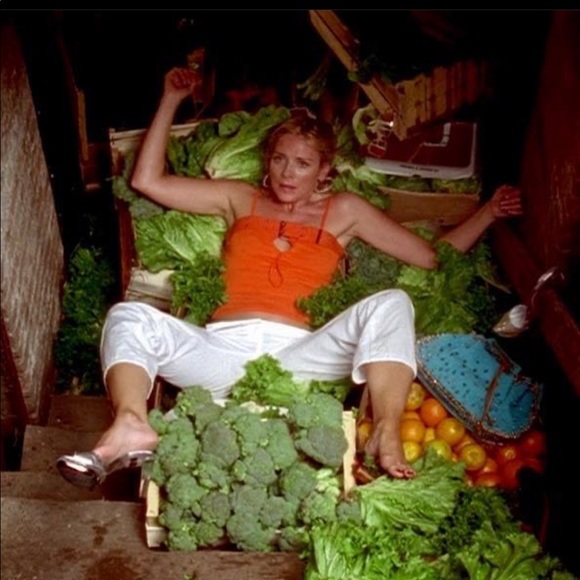 Meet your Posher, Amelia - Picture 1 of 1